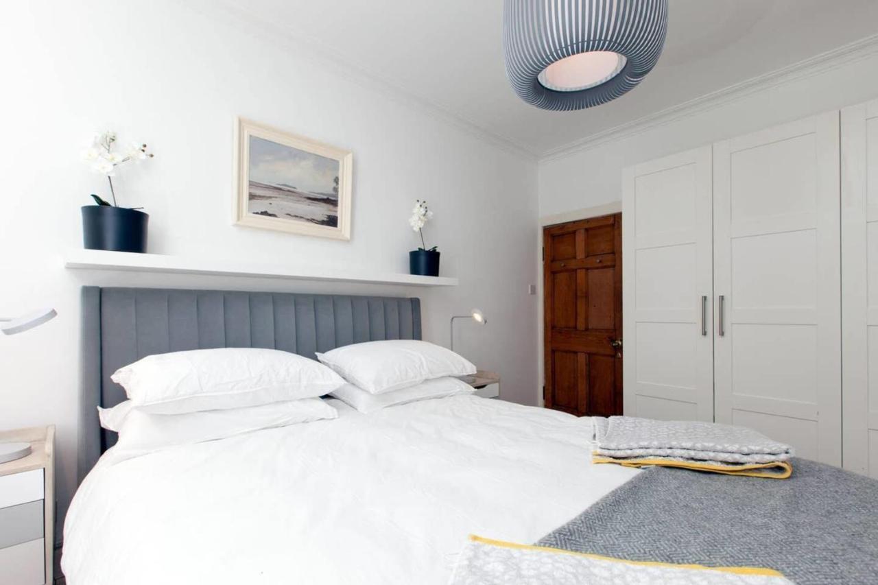 Ferienwohnung Guestready - Chic Flat In The Heart Of Edinburgh Exterior foto